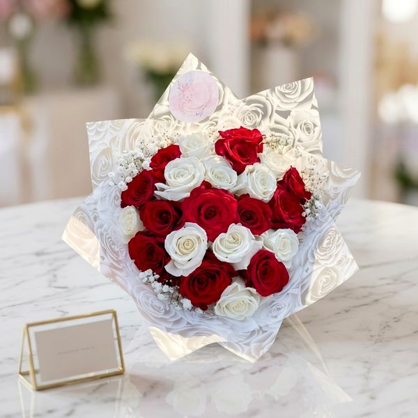Bouquet Amour Éternel - 25 Roses Rouges et Blanches | Livraison 2h